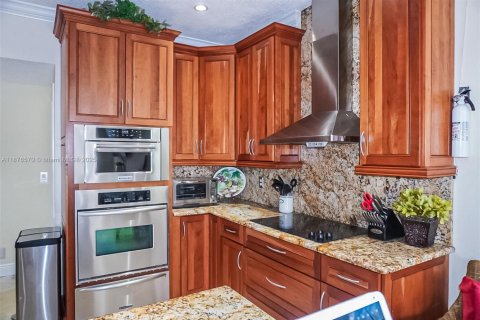 Casa en venta en Lake Worth, Florida, 4 dormitorios, 183.48 m2 № 2053483 - foto 13