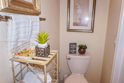 Casa en venta en Lake Worth, Florida, 4 dormitorios, 183.48 m2 № 2053483 - foto 15