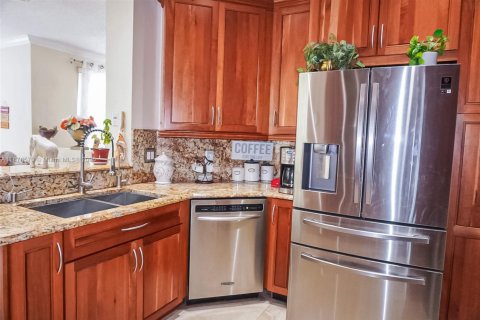 Casa en venta en Lake Worth, Florida, 4 dormitorios, 183.48 m2 № 2053483 - foto 14