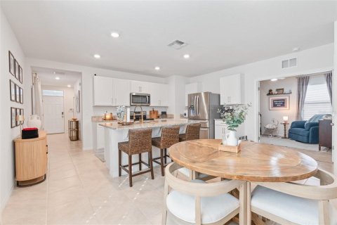 Villa ou maison à vendre à New Smyrna Beach, Floride: 3 chambres, 149.94 m2 № 2195723 - photo 4