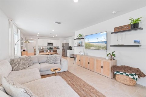 Villa ou maison à vendre à New Smyrna Beach, Floride: 3 chambres, 149.94 m2 № 2195723 - photo 3