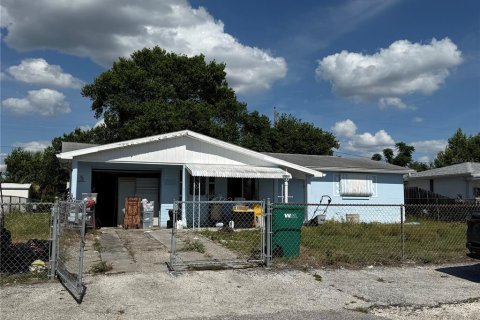 Villa ou maison à Holiday, Floride 2 chambres, 84.36 m2 № 2150371