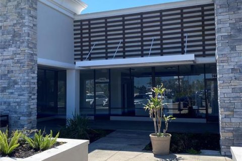 Propiedad comercial en alquiler en Bradenton, Florida, 141.86 m2 № 1723289 - foto 1