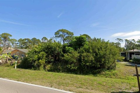 Terreno en venta en Englewood, Florida № 1682939 - foto 1