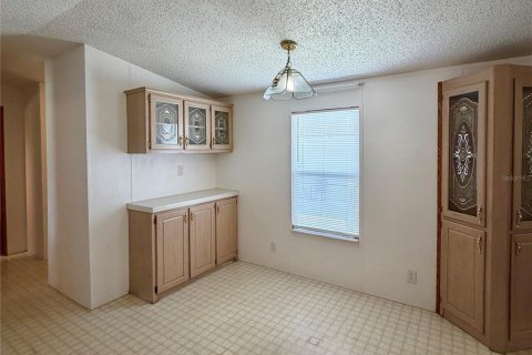 Apartment in Winter Haven, Florida 2 bedrooms, 85.84 sq.m. № 2378111 - photo 4