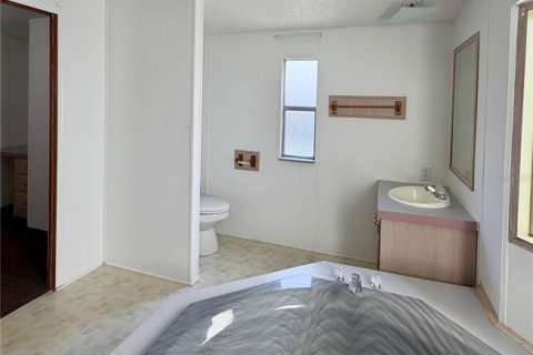Apartment in Winter Haven, Florida 2 bedrooms, 85.84 sq.m. № 2378111 - photo 9
