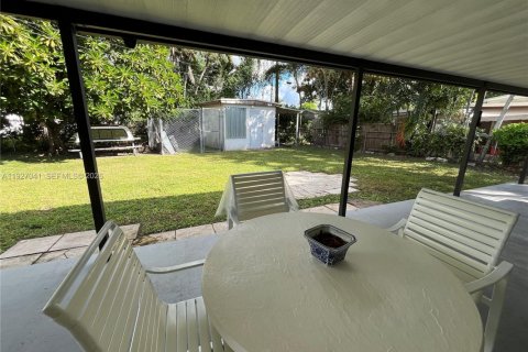 Купить виллу или дом в Майами, Флорида 3 спальни, 96.62м2, № 1998191 - фото 17