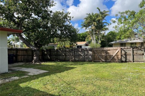 Купить виллу или дом в Майами, Флорида 3 спальни, 96.62м2, № 1998191 - фото 15