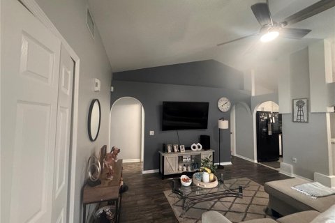 House in Wesley Chapel, Florida 3 bedrooms, 111.48 sq.m. № 1912783 - photo 5