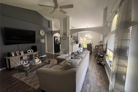 House in Wesley Chapel, Florida 3 bedrooms, 111.48 sq.m. № 1912783 - photo 3