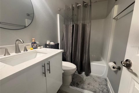 House in Wesley Chapel, Florida 3 bedrooms, 111.48 sq.m. № 1912783 - photo 11