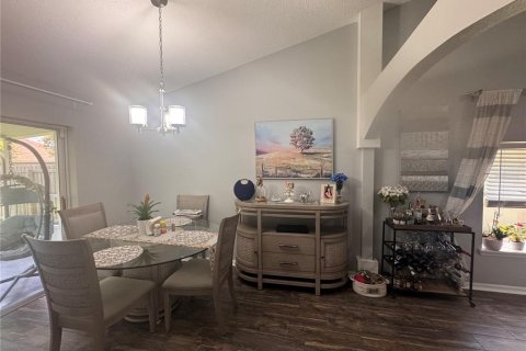 House in Wesley Chapel, Florida 3 bedrooms, 111.48 sq.m. № 1912783 - photo 6