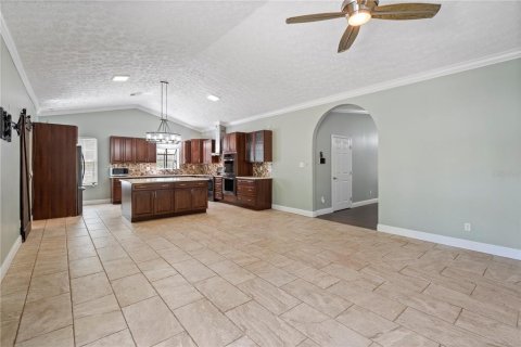 House in Hawthorne, Florida 4 bedrooms, 289.86 sq.m. № 2122511 - photo 12