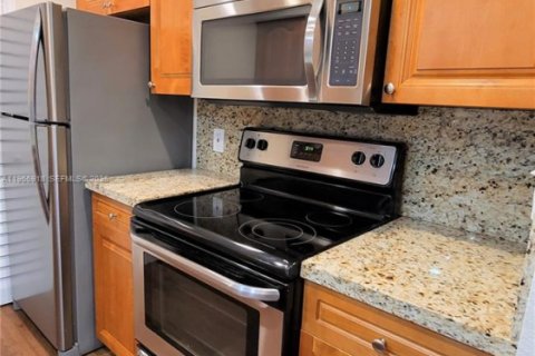 Copropriété à vendre à Oakland Park, Floride: 2 chambres, 116.69 m2 № 2028296 - photo 9