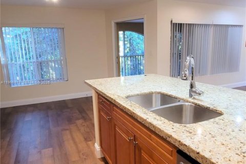 Copropriété à vendre à Oakland Park, Floride: 2 chambres, 116.69 m2 № 2028296 - photo 10