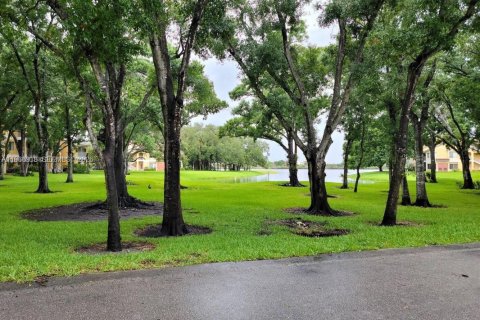 Copropriété à vendre à Oakland Park, Floride: 2 chambres, 116.69 m2 № 2028296 - photo 20