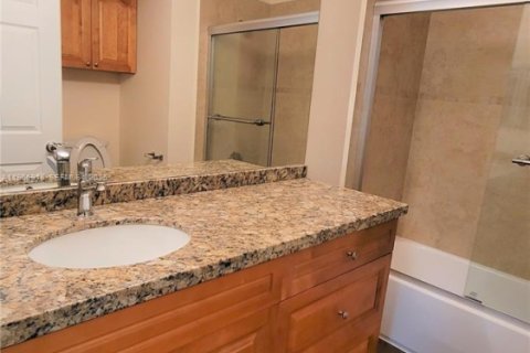 Copropriété à vendre à Oakland Park, Floride: 2 chambres, 116.69 m2 № 2028296 - photo 13