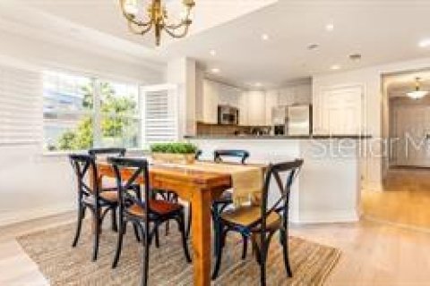 Condo in Four Corners, Florida, 3 bedrooms  № 1831936 - photo 4