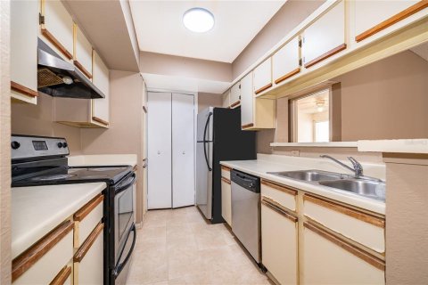 Condominio en venta en Orlando, Florida, 2 dormitorios, 92.9 m2 № 2099216 - foto 11