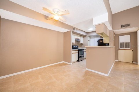Condominio en venta en Orlando, Florida, 2 dormitorios, 92.9 m2 № 2099216 - foto 10