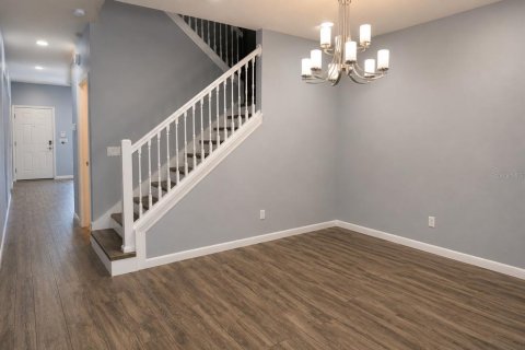 Adosado en alquiler en Bradenton, Florida, 2 dormitorios, 132.76 m2 № 2238444 - foto 7