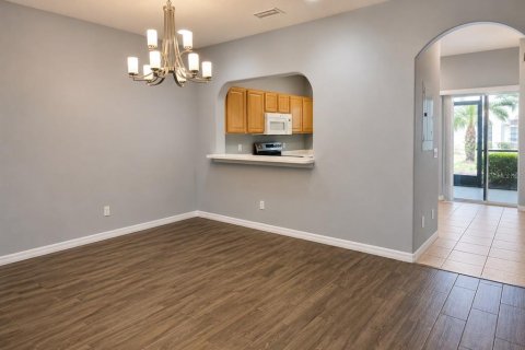 Adosado en alquiler en Bradenton, Florida, 2 dormitorios, 132.76 m2 № 2238444 - foto 6