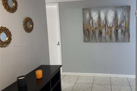 Купить кондоминиум в Майами, Флорида 2 спальни, 115.94м2, № 2045735 - фото 11