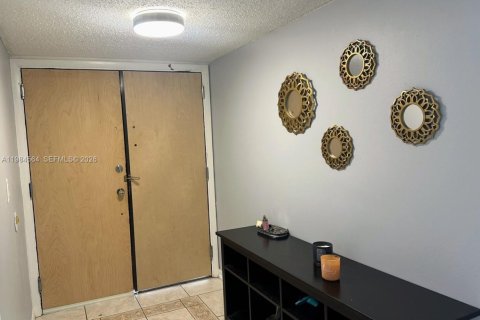 Купить кондоминиум в Майами, Флорида 2 спальни, 115.94м2, № 2045735 - фото 8