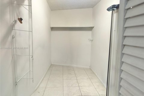 Купить кондоминиум в Майами, Флорида 2 спальни, 115.94м2, № 2045735 - фото 19