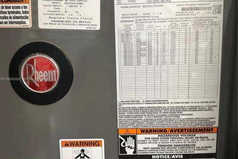 Купить кондоминиум в Майами, Флорида 2 спальни, 115.94м2, № 2045735 - фото 21