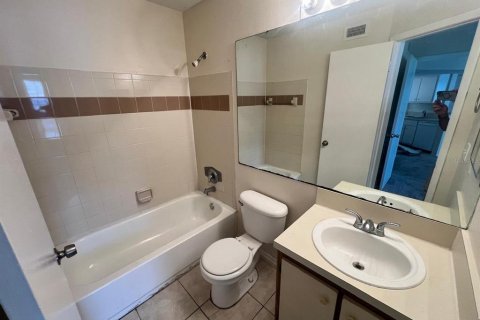 Купить кондоминиум в Орландо, Флорида 4 комнаты, 80.27м2, № 1915500 - фото 10