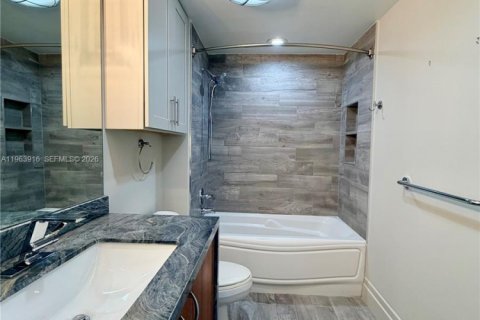 Copropriété à louer à Miami, Floride: 2 chambres, 93.46 m2 № 2026635 - photo 27