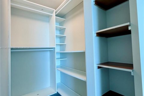 Copropriété à louer à Miami, Floride: 2 chambres, 93.46 m2 № 2026635 - photo 24