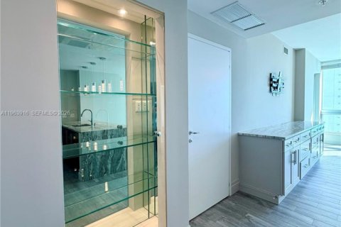 Copropriété à louer à Miami, Floride: 2 chambres, 93.46 m2 № 2026635 - photo 9