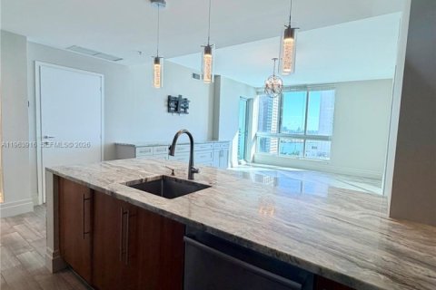 Copropriété à louer à Miami, Floride: 2 chambres, 93.46 m2 № 2026635 - photo 6