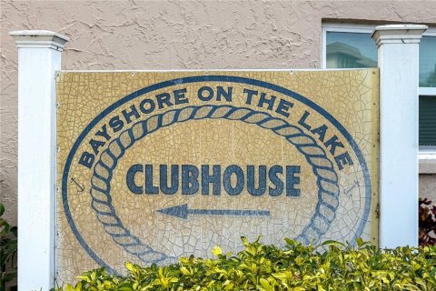 Condo in Bradenton, Florida, 1 bedroom  № 1689758 - photo 22