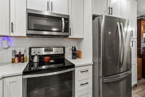 Condo in Bradenton, Florida, 1 bedroom  № 1689758 - photo 4
