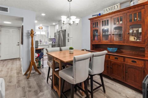 Condo in Bradenton, Florida, 1 bedroom  № 1689758 - photo 7