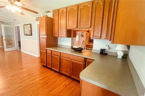 Casa en venta en Hutchinson Island South, Florida, 3 dormitorios, 151.62 m2 № 2172587 - foto 17