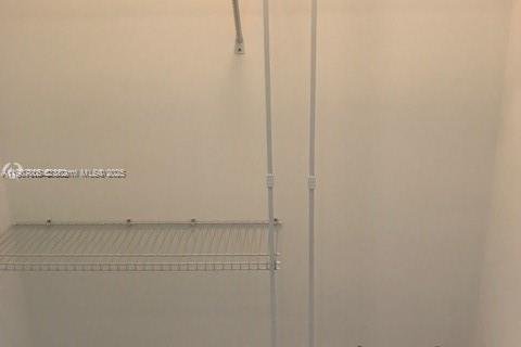 Condo in Miami, Florida, 1 bedroom  № 2012639 - photo 12