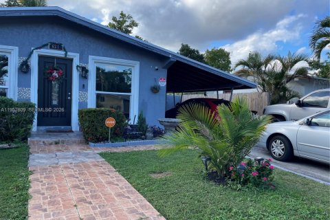 Villa ou maison à vendre à Margate, Floride: 3 chambres, 124.49 m2 № 2008494 - photo 2