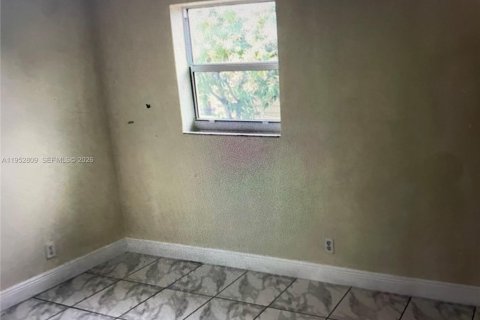 Villa ou maison à vendre à Margate, Floride: 3 chambres, 124.49 m2 № 2008494 - photo 4