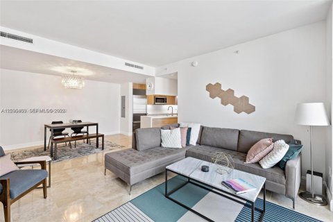 Copropriété à louer à Miami, Floride: 1 chambre, 95.78 m2 № 2387895 - photo 4