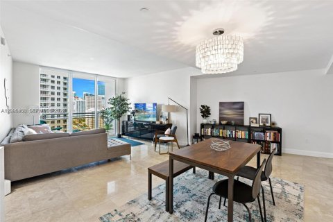 Copropriété à louer à Miami, Floride: 1 chambre, 95.78 m2 № 2387895 - photo 2
