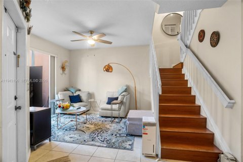 Touwnhouse à vendre à Dania Beach, Floride: 3 chambres, 129.23 m2 № 1999517 - photo 17