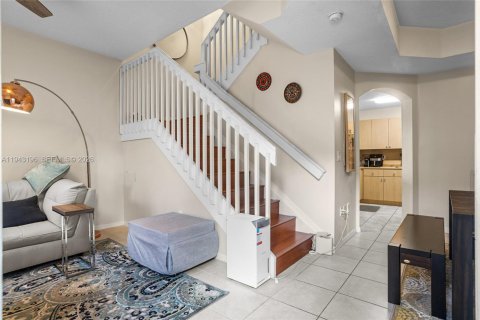 Touwnhouse à vendre à Dania Beach, Floride: 3 chambres, 129.23 m2 № 1999517 - photo 3
