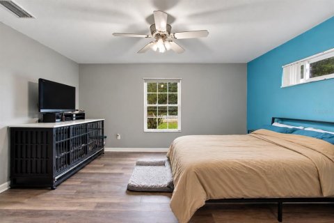 Villa ou maison à vendre à Zephyrhills, Floride: 4 chambres, 187.29 m2 № 2431861 - photo 19
