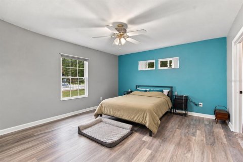 Villa ou maison à vendre à Zephyrhills, Floride: 4 chambres, 187.29 m2 № 2431861 - photo 18