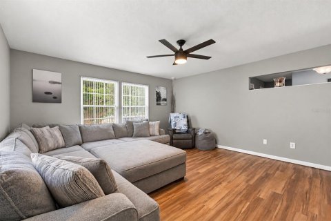 Villa ou maison à vendre à Zephyrhills, Floride: 4 chambres, 187.29 m2 № 2431861 - photo 15