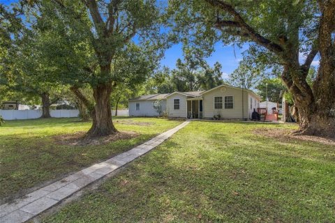Villa ou maison à vendre à Zephyrhills, Floride: 4 chambres, 187.29 m2 № 2431861 - photo 3